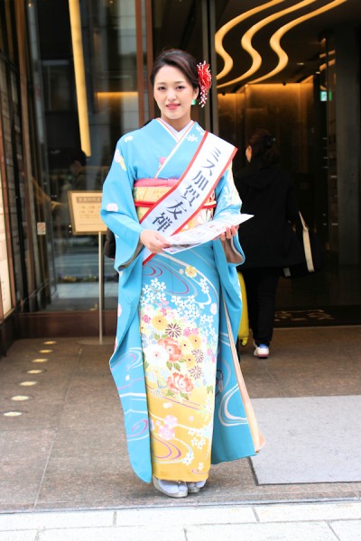 ミス加賀友禅の山川千春さん