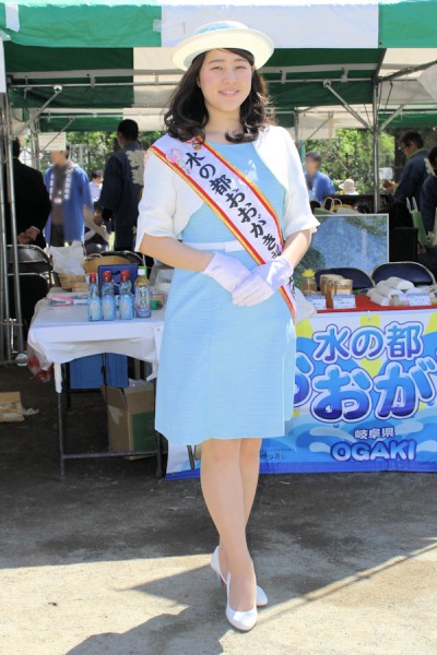 水の都おおがき親善大使の村田純佳さん（都立汐入公園 荒川区）