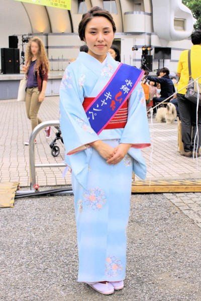 2015-2016水郷ひたキャンペーンレディの林香織さん（九州観光・物産フェア2015 代々木公園）