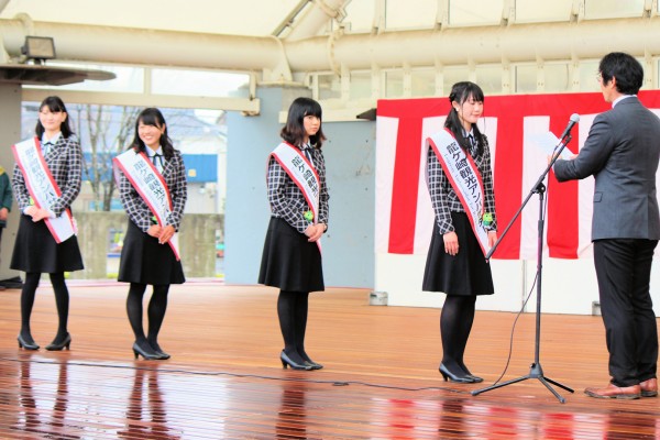 龍ケ崎観光アンバサダーの皆さん（桜まつり 龍ケ岡公園）