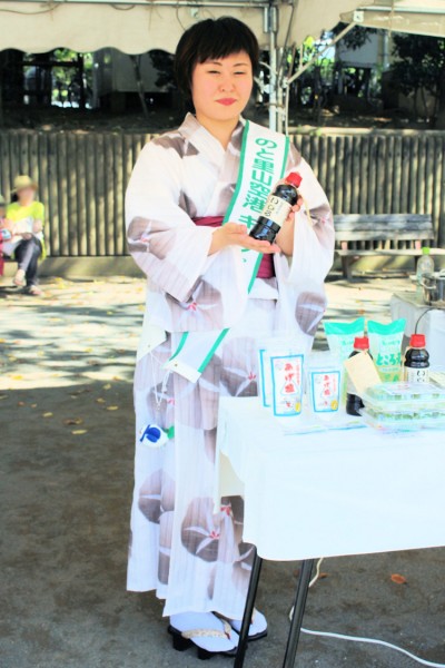 のと里山空港キャンペーンレディの中道さん（品川納涼祭）