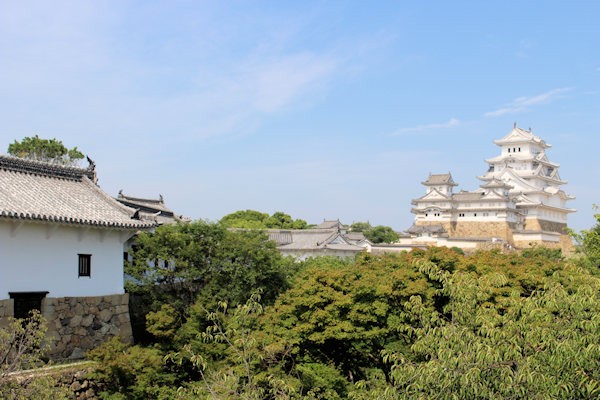 西の丸から望む国宝・姫路城（兵庫県姫路市）