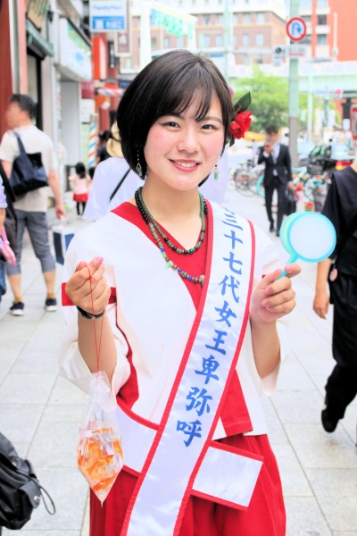 女王卑弥呼の友田朱音さんは大和郡山市のPRに活躍（奈良まほろば館）