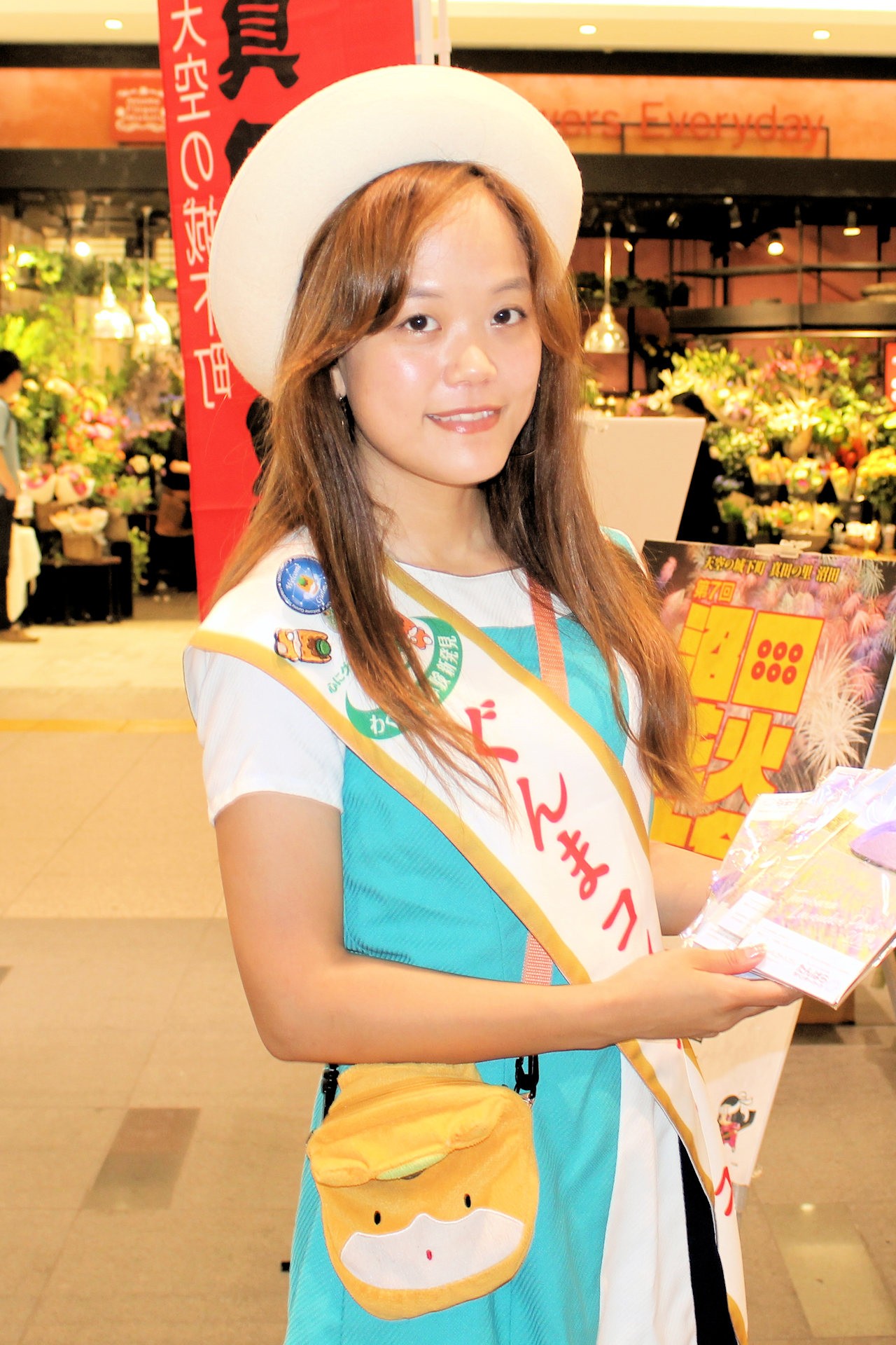 ぐんまコンシェルジュの鎌田あかりさん（JR大宮駅）