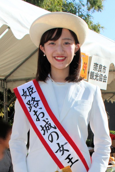姫路お城の女王さんは鉄道フェスティバルで姫路市のPRに活躍（藤浦彩花さん 山陽電鉄東二見車両工場）