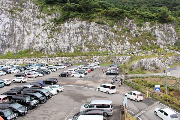 「あぶくま洞2020秋まつり」開催時の駐車場の様子（福島県田村市）