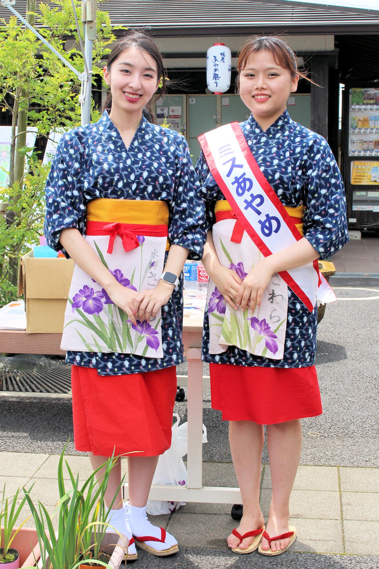 「ミスあやめ」木内育美さんと伊藤優花さん（水郷佐原あやめ祭り 千葉県香取市）