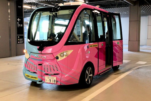 NAVYA ARMA in Tokyo Innovation City (Ota City, Tokyo - next to Haneda Airport)