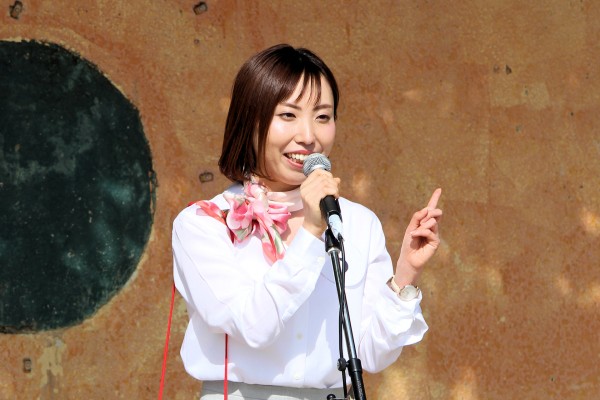 池田市観光大使いけだ織姫姉妹に選出された松田真依さん（池田市商業祭 大阪府池田市）